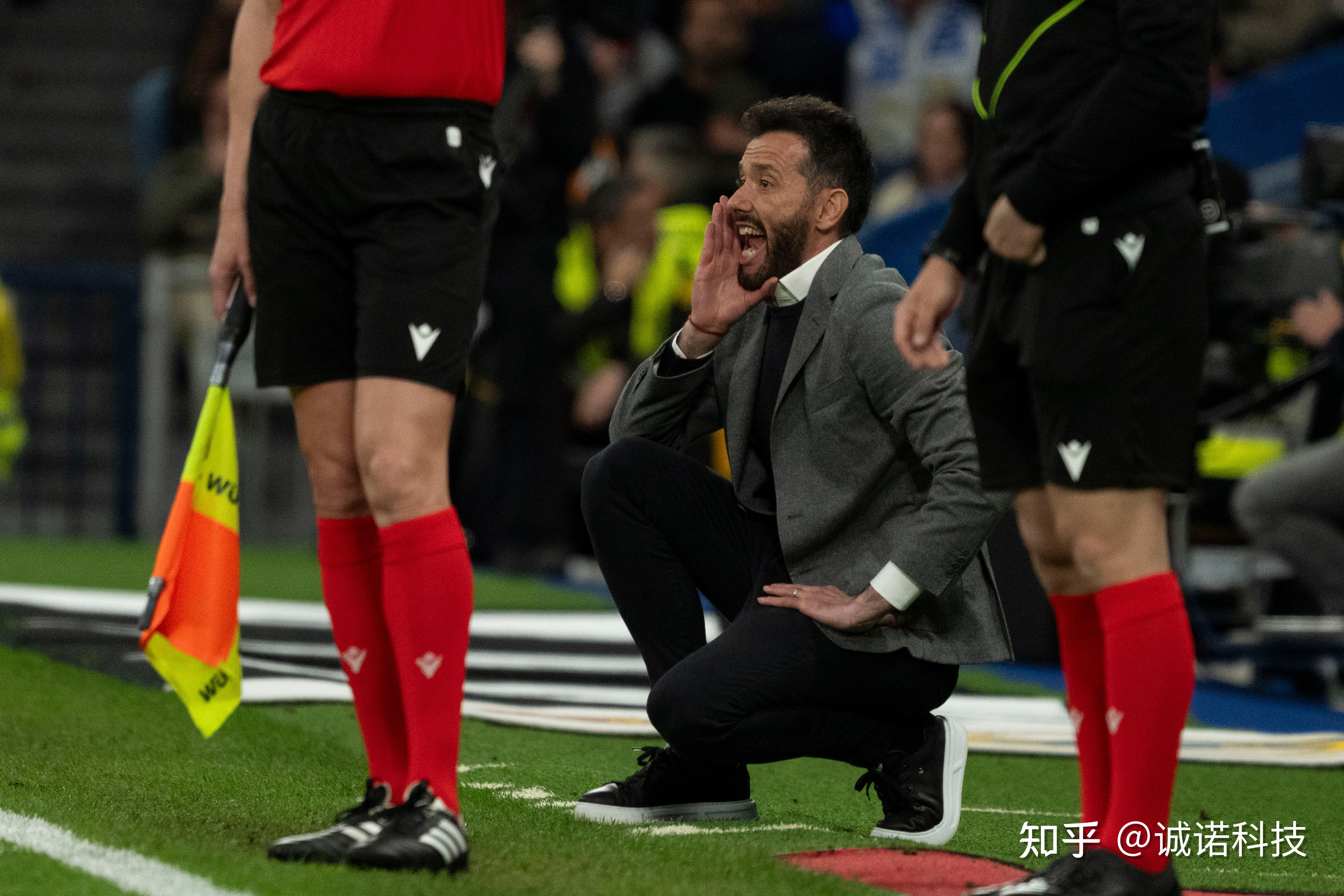 包含瓦伦西亚客场击败难缠对手，赢得三分的词条