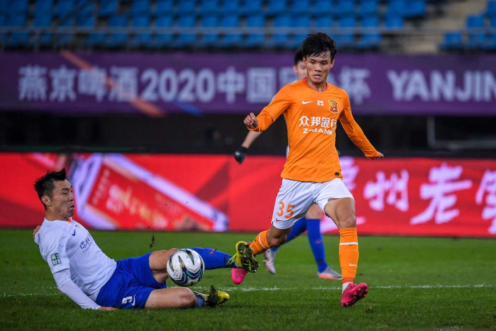 鲁能大胜对手，取得连胜成绩暂时提升排名的简单介绍