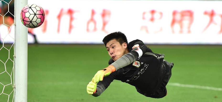 FB体育官网-山东豪取大胜，全队士气高涨备战下场重要比赛