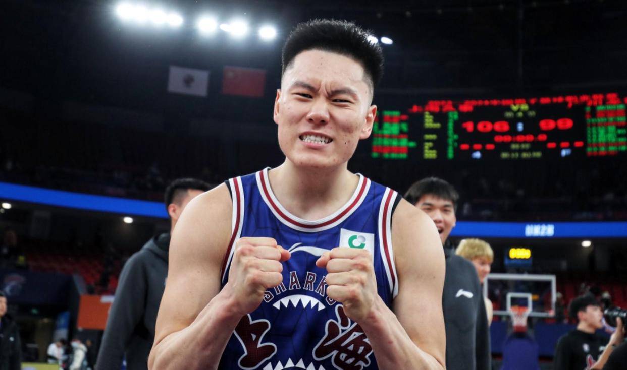 包含江苏男篮迎来胜利，士气高涨的词条