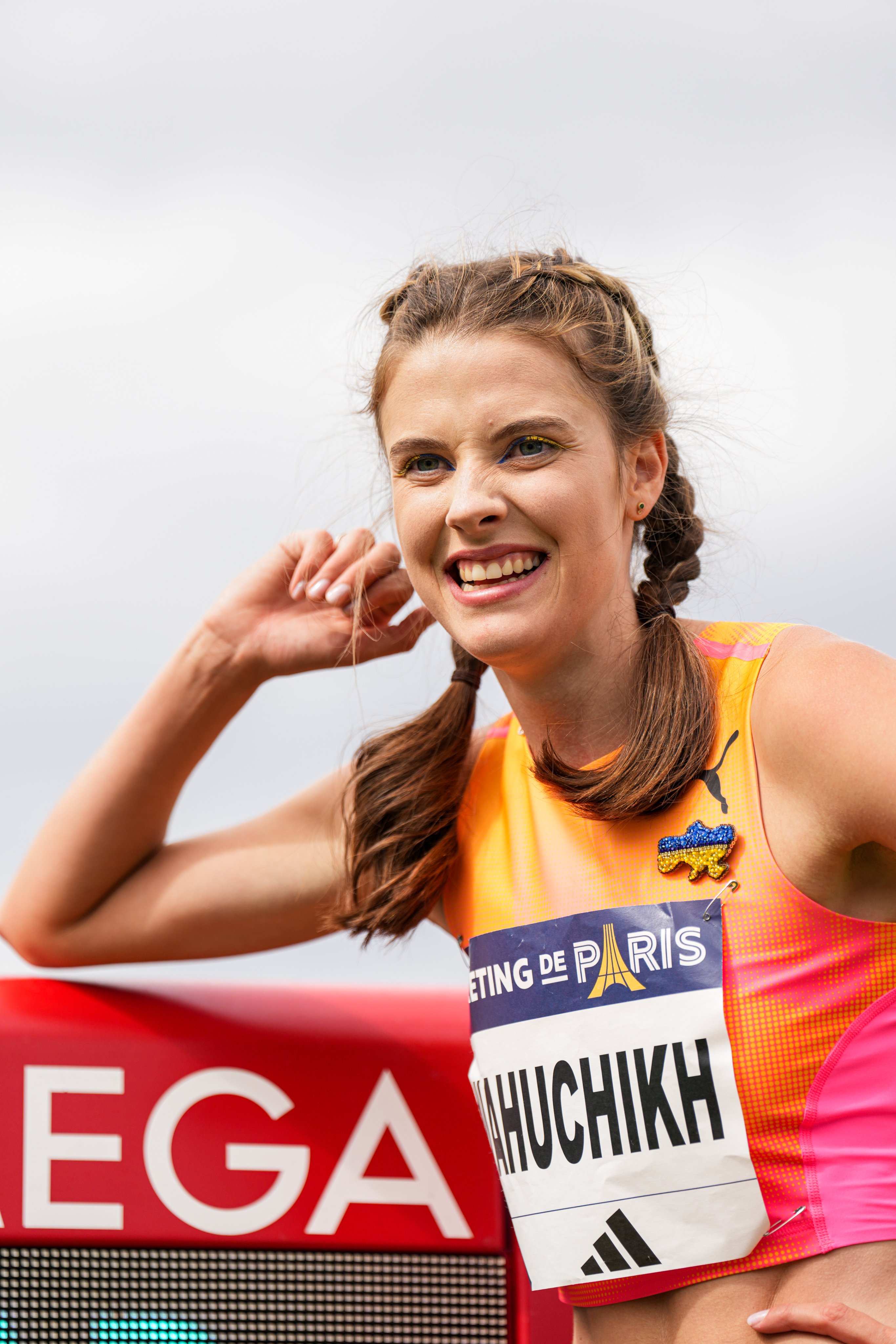 FB体育官网-乌克兰体操选手表现优异，摘得金牌