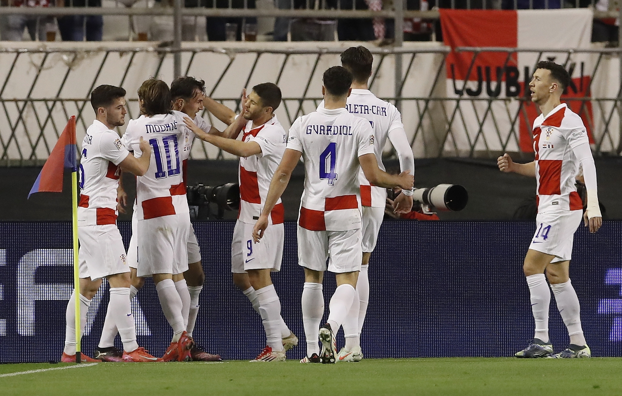 克罗地亚击败波兰，成功晋级欧国联四强的简单介绍