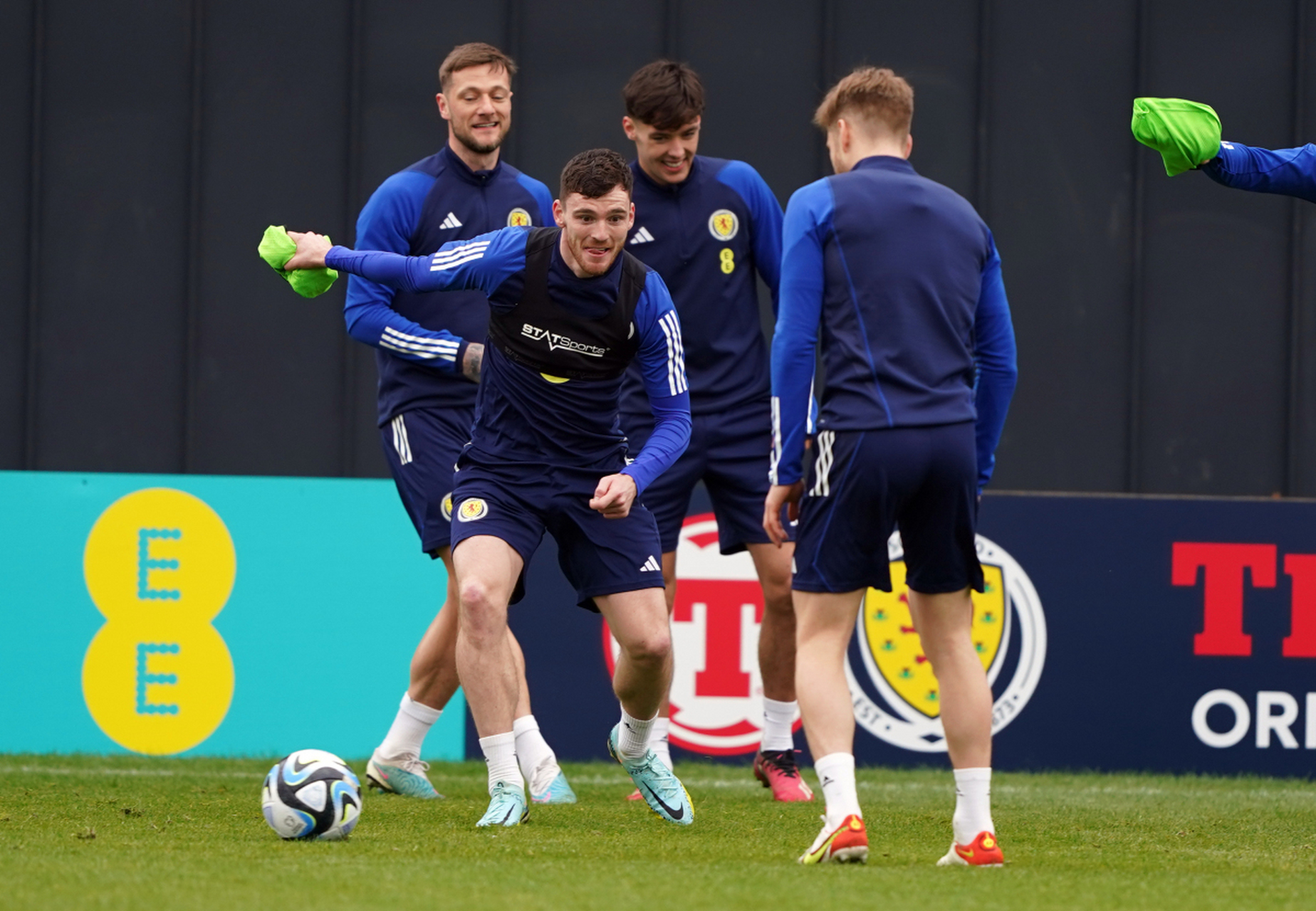 关于火爆场面！欧洲预选赛精彩集锦全方位的信息