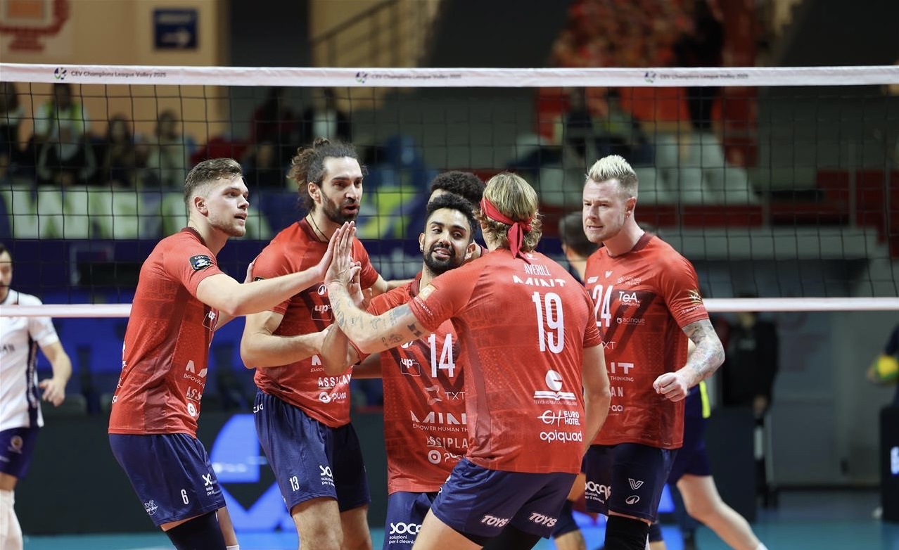 FB体育官网-包含塞浦路斯赛场：奥林匹亚科斯大获全胜，居榜首的词条