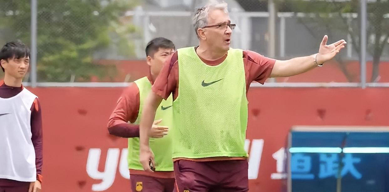 包含国安不敌对手苦吞败果,主帅调整战术备战下一轮比赛的词条 包含国安不敌对手苦吞败果,主帅调整战术备战下一轮比赛的词条