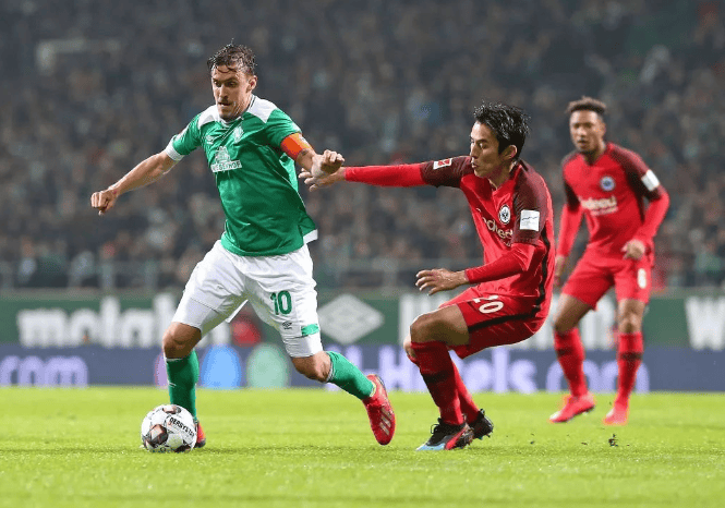 不莱梅队遭遇大考验,坚守阵地 不莱梅队遭遇大考验,坚守阵地