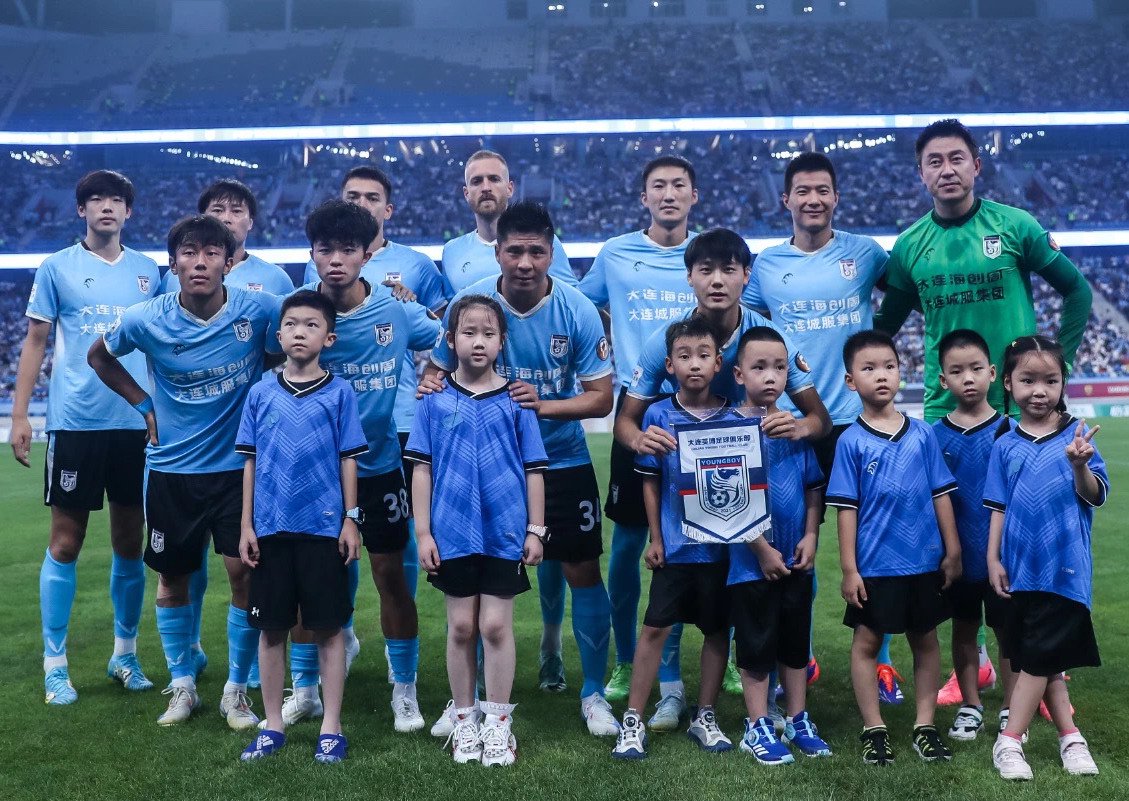 大连一方主场大胜，提升排名的简单介绍