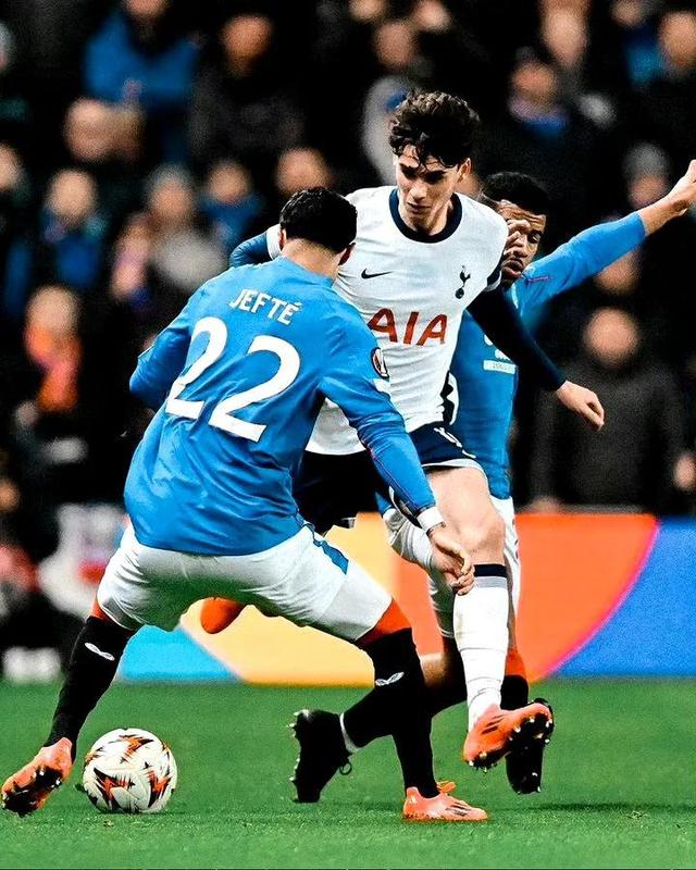 罗马遭逆转失利，英超球队表现出色