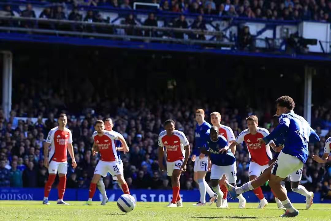 曼联客场战平富勒姆，客场难求胜利