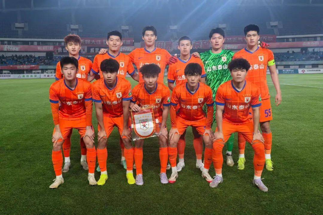 锡耶纳主场告捷,继续保持不败 锡耶纳主场告捷,继续保持不败