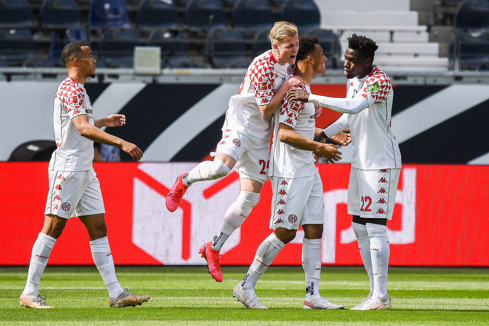 科特布斯客场逼平法兰克福，保级希望尚存