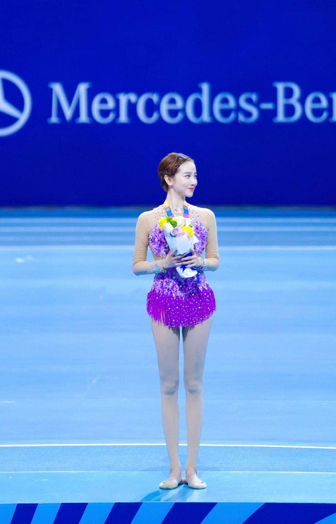 关于委内瑞拉体操新星登顶巅峰，飘逸独行的信息