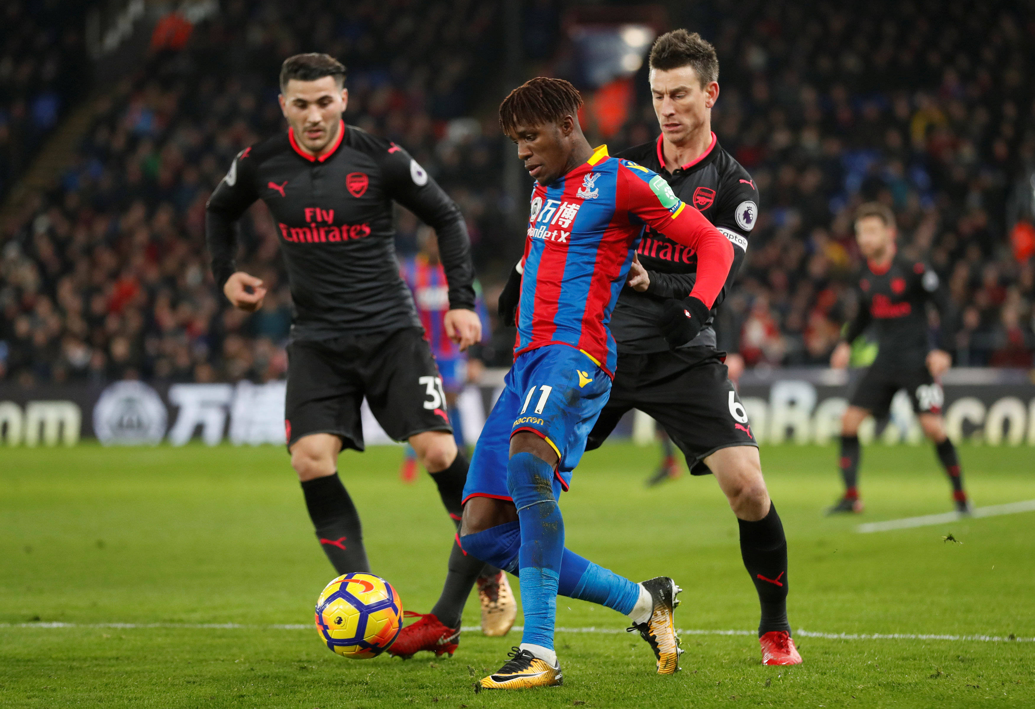 曼城凭实力取胜，小组首名在望