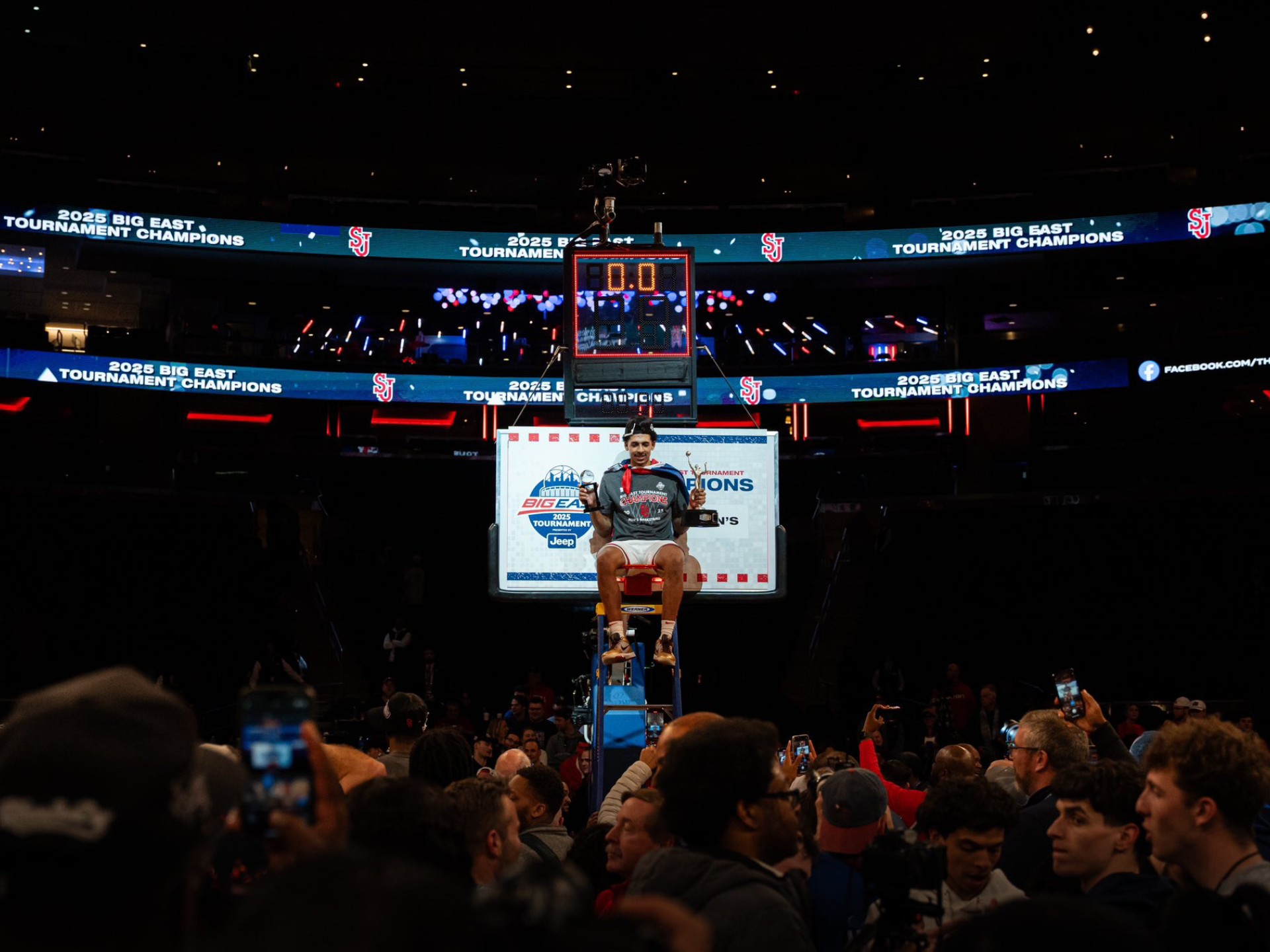 欧洲篮球联盟球员在环球锦标中夺冠