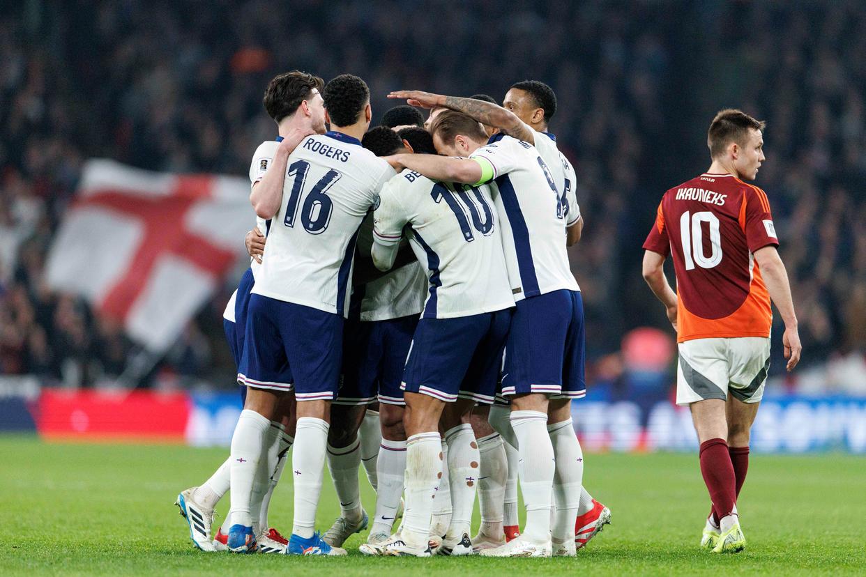 胜利迹象逐渐显现！英格兰足球比赛战况扣人心弦