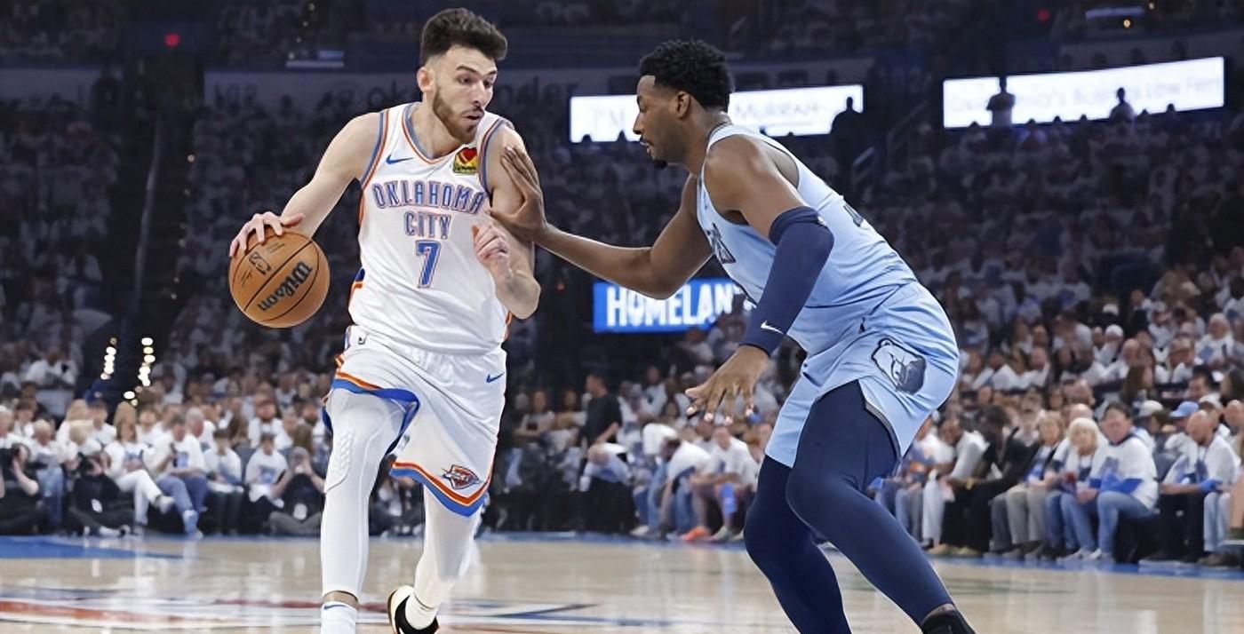 篮球赛事中一支球队实力碾压对手