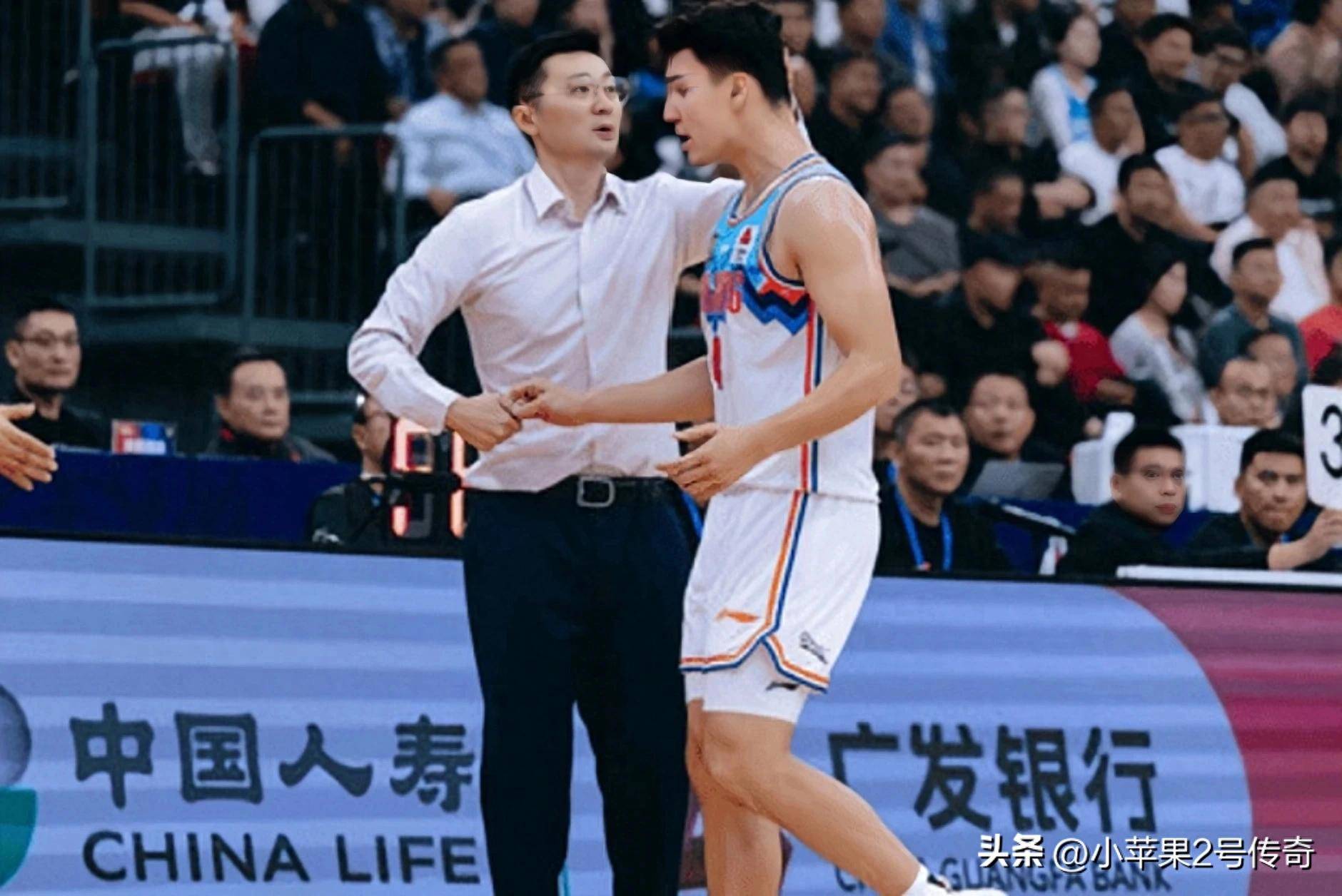 山东男篮将对阵逆风上海队，谁将胜出？