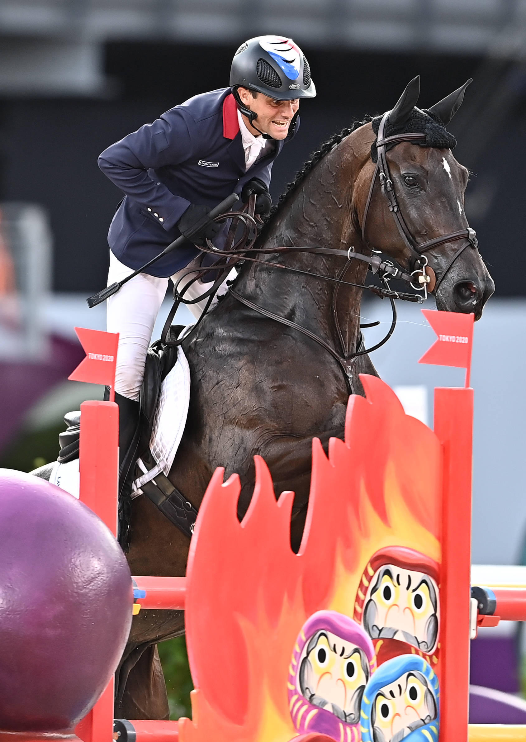 FB体育官网-卢森堡马术选手娴熟操作，夺冠燃爆全场