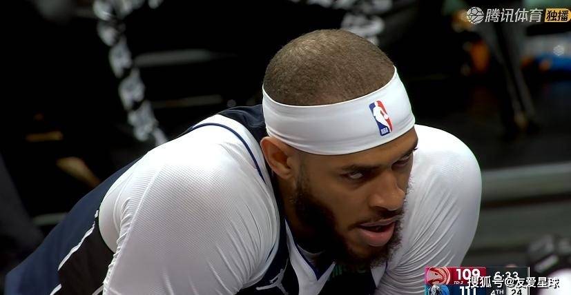 FB体育-独行侠客场力挽狂澜，关键时刻关键人物挺身而出