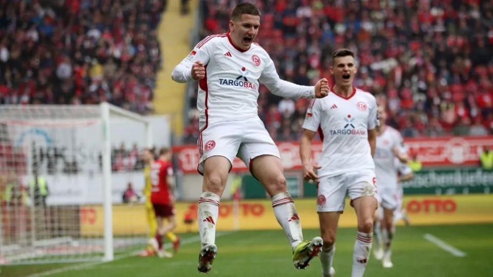 汉堡球队紧追保级线，决心在接下来的比赛中全力求胜