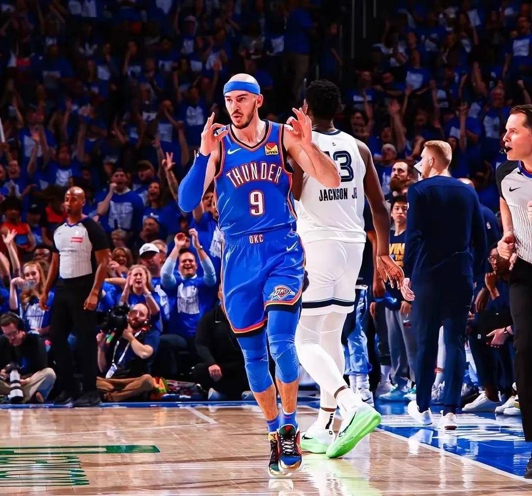 勇士后场复兴，西部冠军争霸无悬念