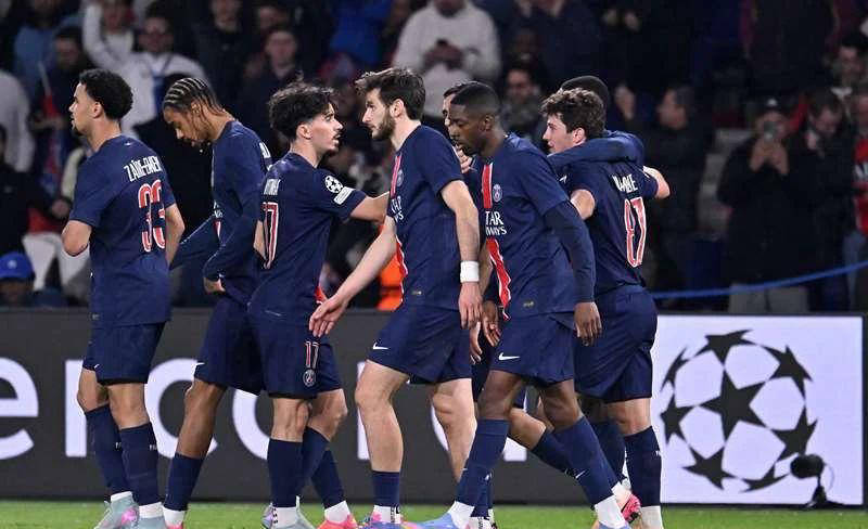 阿斯顿维拉大获全胜，强势缩小分差领跑榜