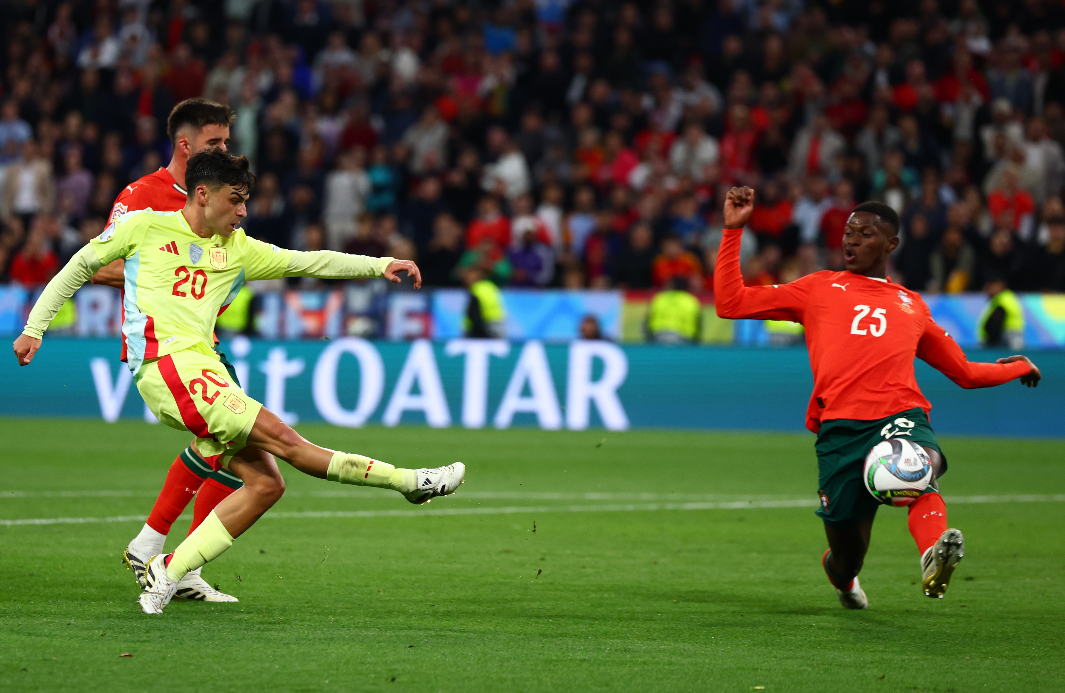 葡萄牙队在客场击败匈牙利队