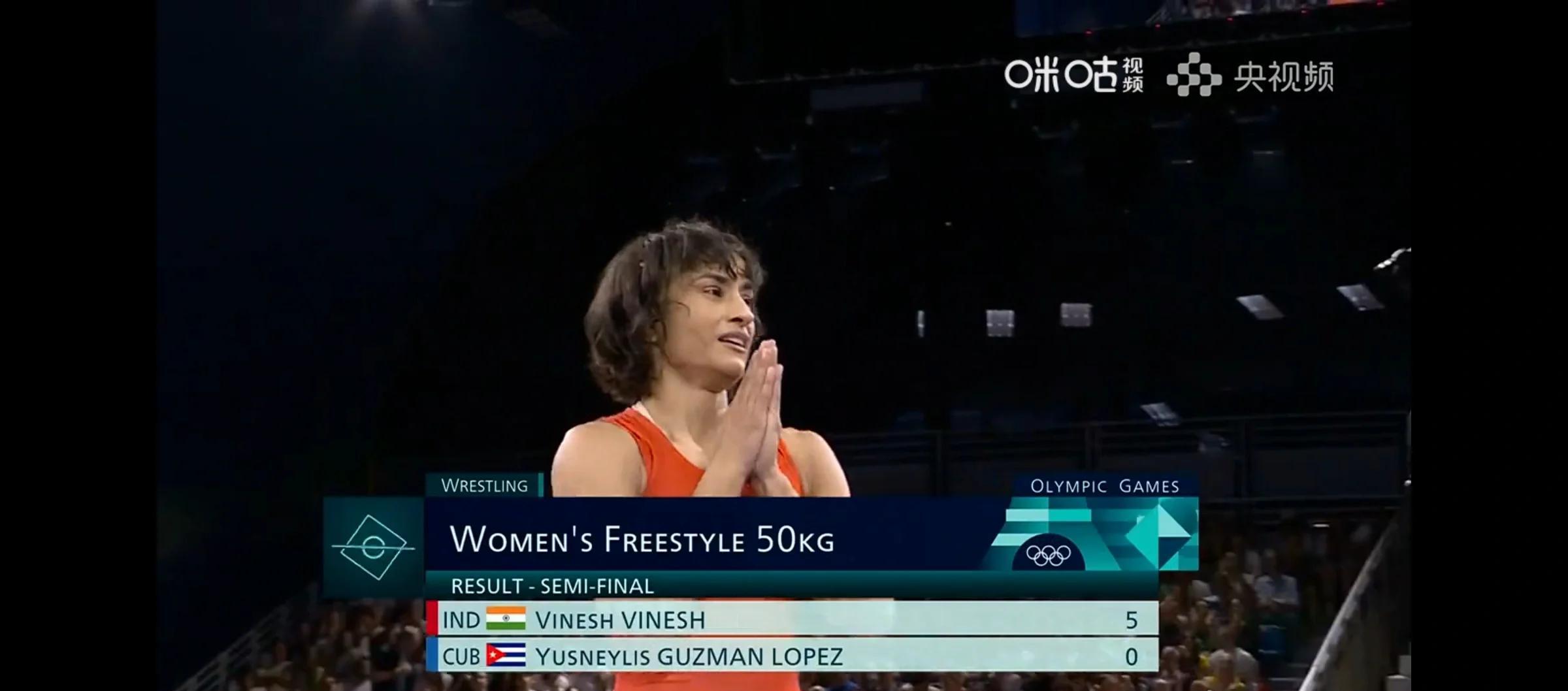 印度女子拳击运动员实力爆发，捧杯的简单介绍