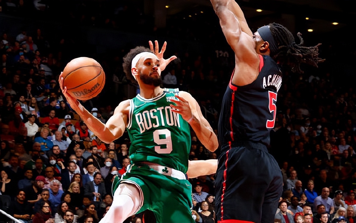 瑞士队顶住压力，逆转胜利晋级预选赛的简单介绍