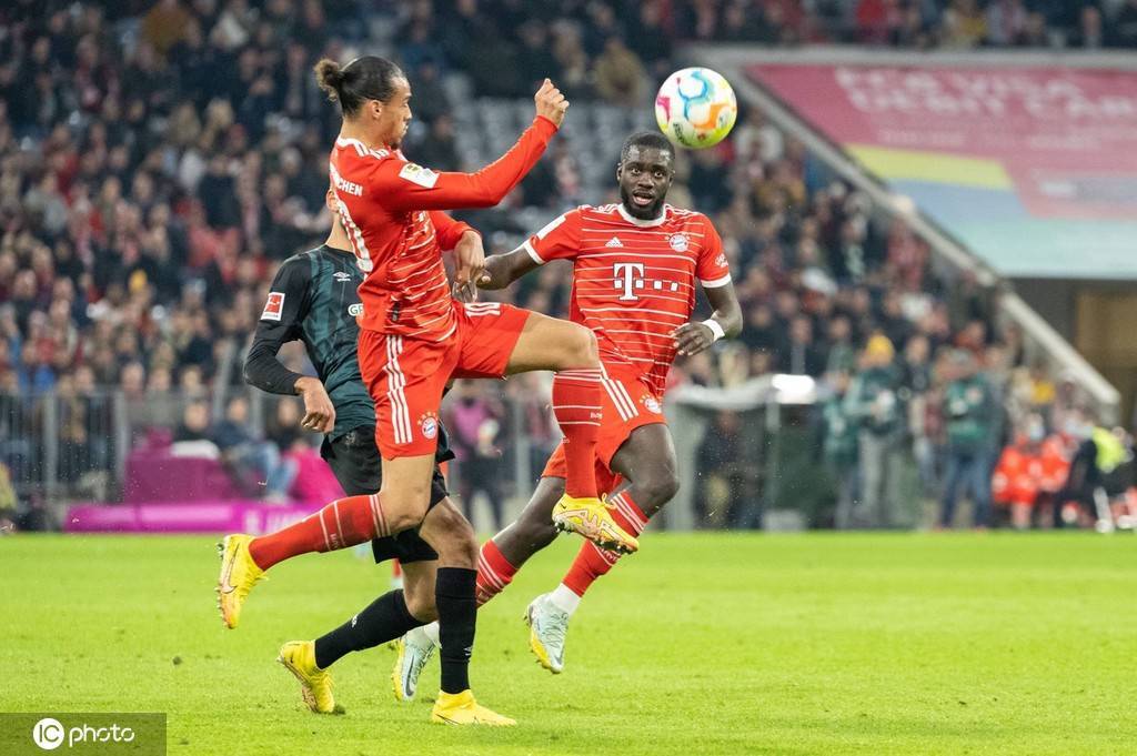 拜仁慕尼黑凭借梅开二度，继续德甲不败纪录