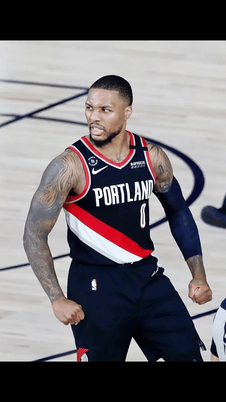 拓荒者擒下灰熊，利拉德狂轰30+10的简单介绍