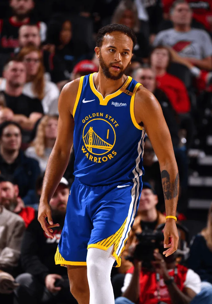 勇士主场大胜爵士，晋级下一轮比赛