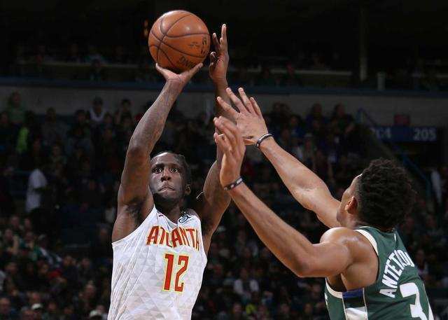 雄鹿逆袭猛虎取得重要胜利 雄鹿逆袭猛虎取得重要胜利