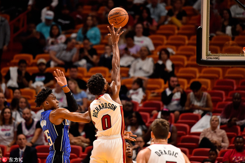 热火主场大胜魔术，卡班莱特砍分卫冕