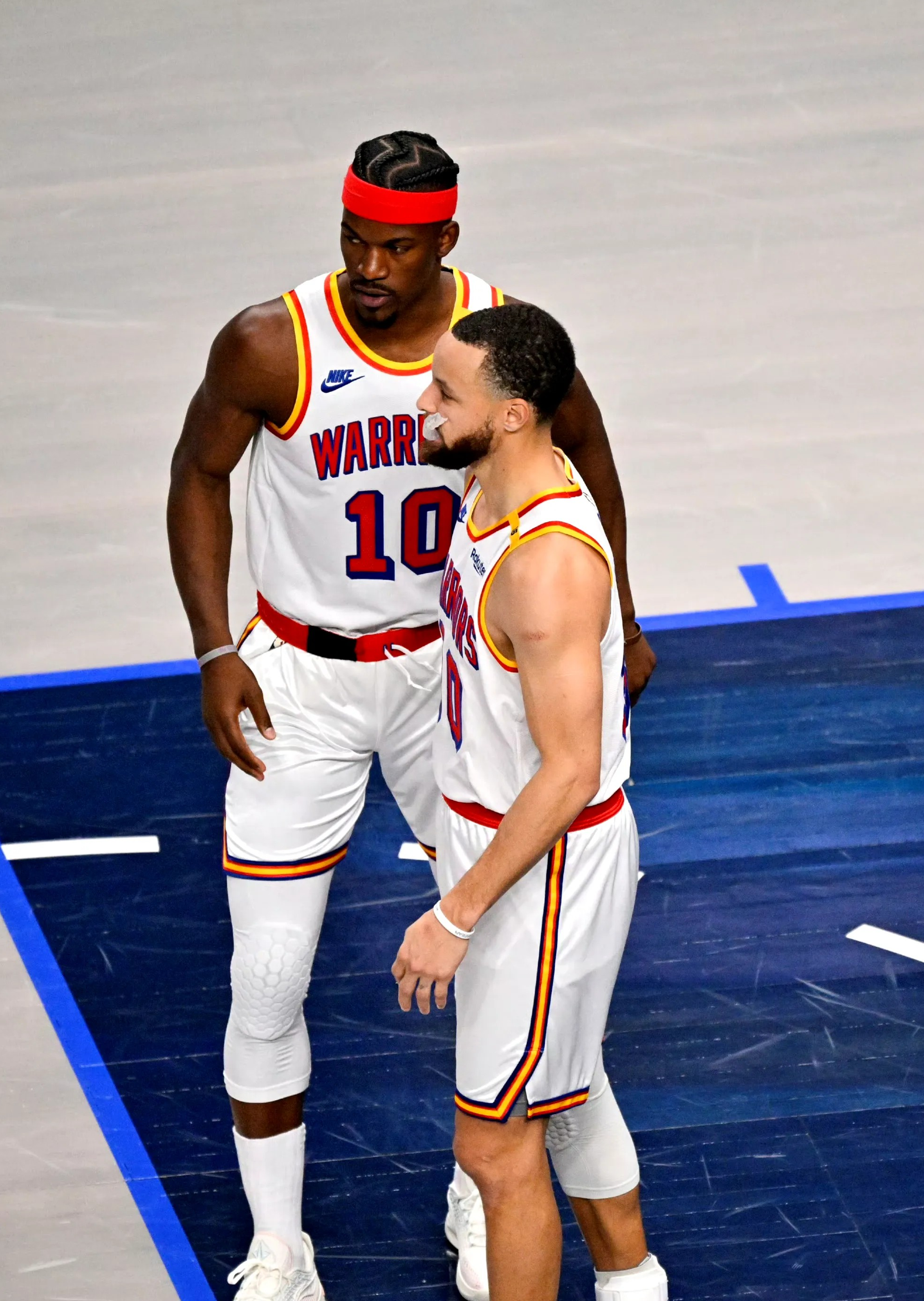 尼克斯大胜热火，巴特勒伤退