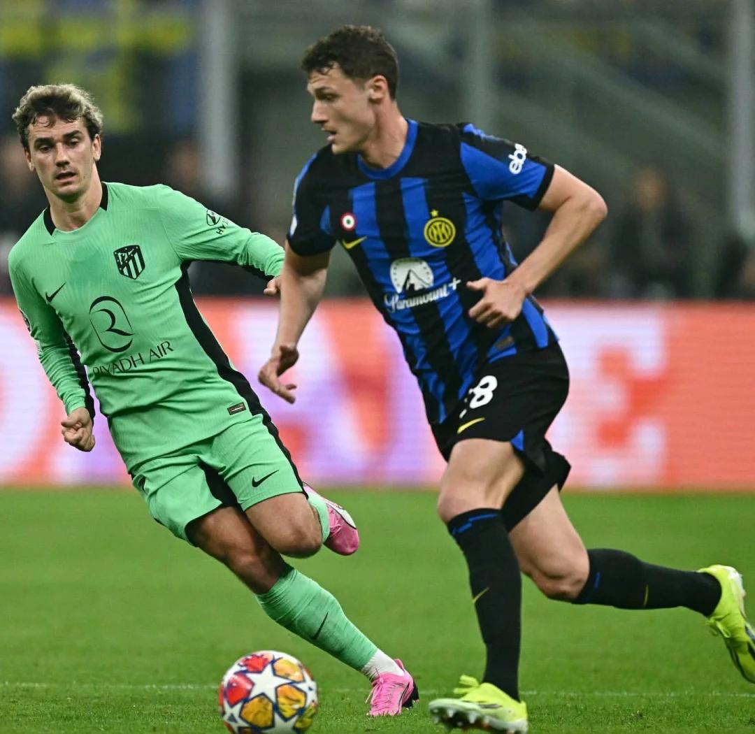 欧冠半决赛首回合战罢,客队小胜 欧冠半决赛首回合战罢,客队小胜